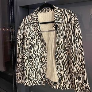 Patterned light jacket/cover up